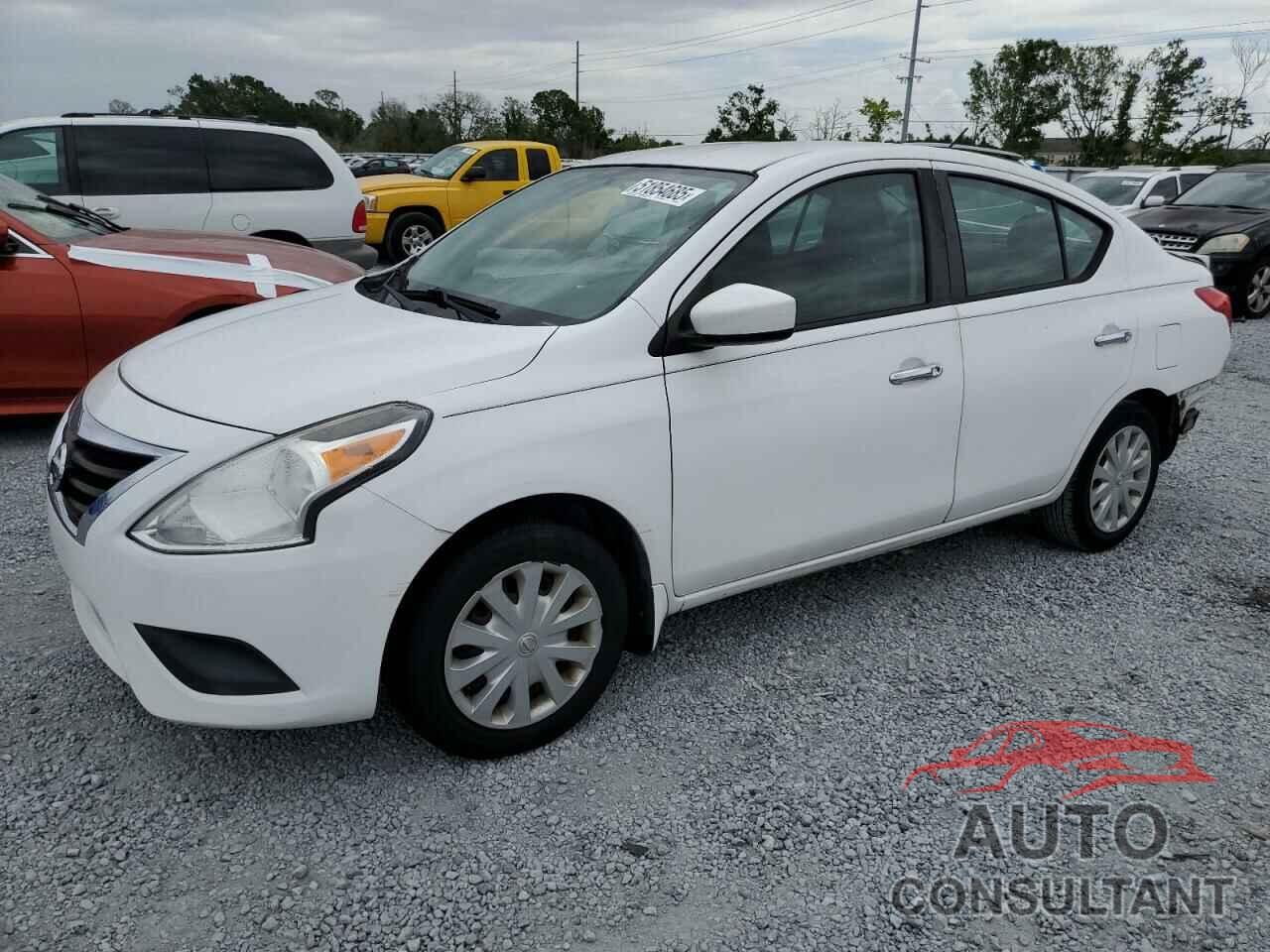 NISSAN VERSA 2018 - 3N1CN7AP8JL870024