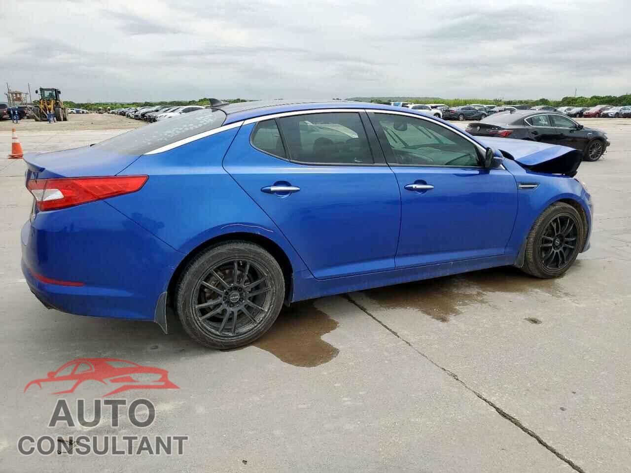 KIA OPTIMA 2013 - 5XXGR4A64DG106941