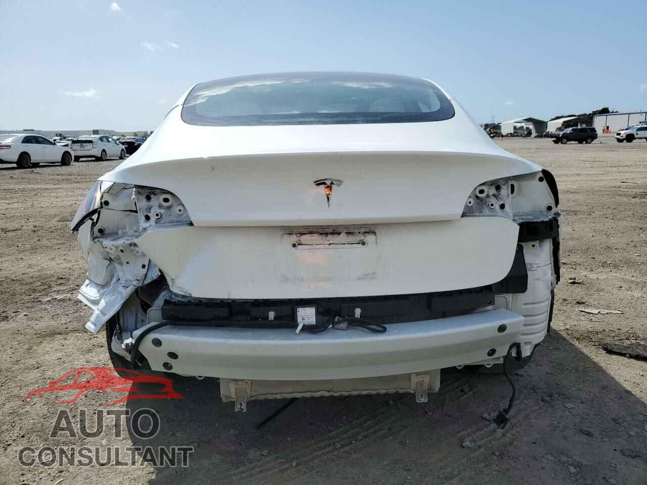 TESLA MODEL 3 2022 - 5YJ3E1EA5NF376045