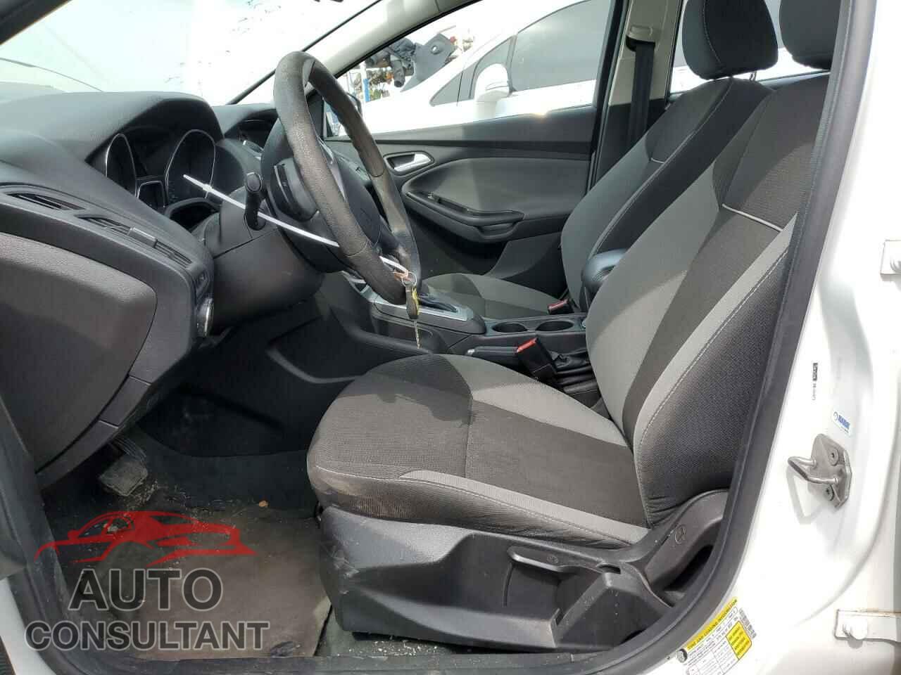 FORD FOCUS 2013 - 1FADP3F2XDL337521