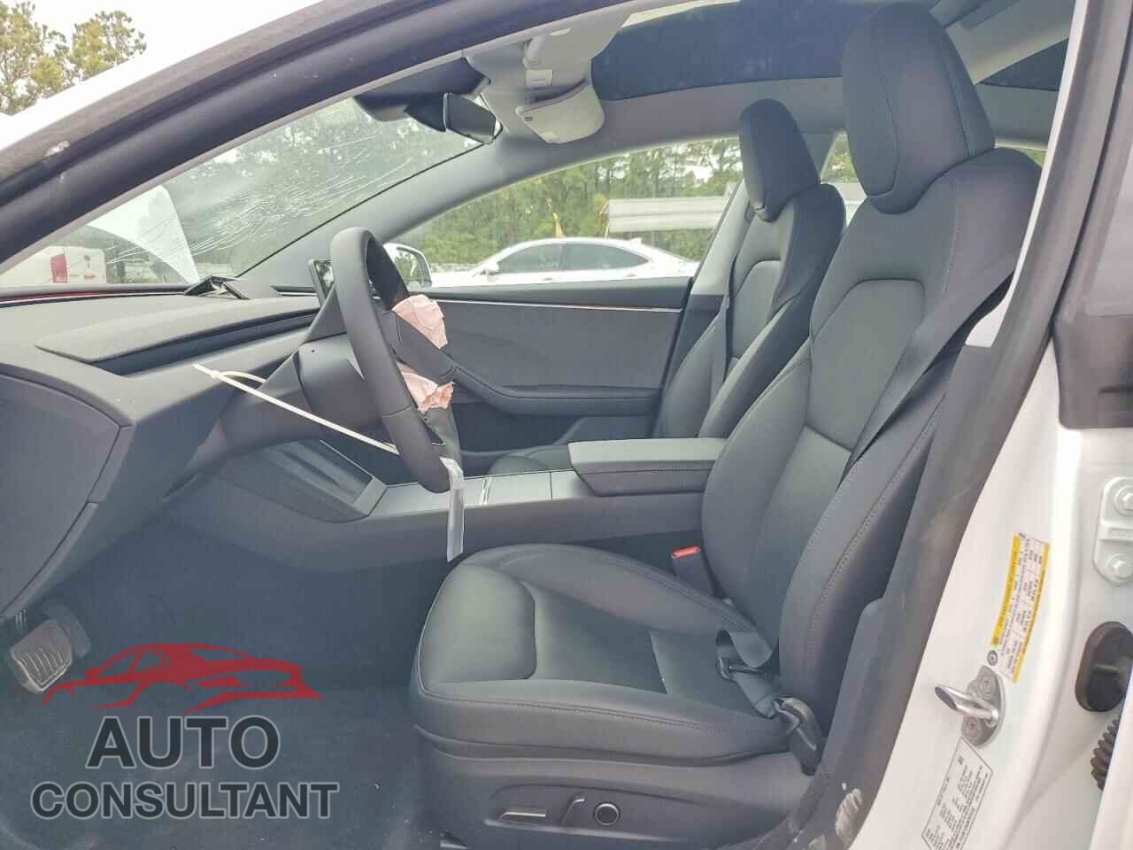 TESLA MODEL 3 2025 - 5YJ3E1EA5SF979153