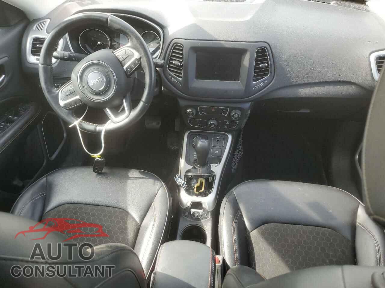JEEP COMPASS 2020 - 3C4NJDBB5LT258305