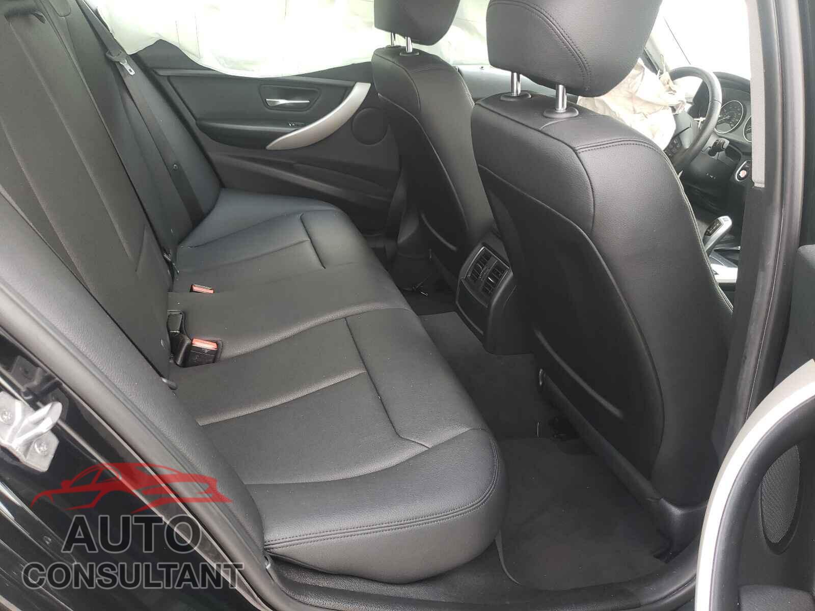 BMW 3 SERIES 2016 - WBA8E1G55GNU11769