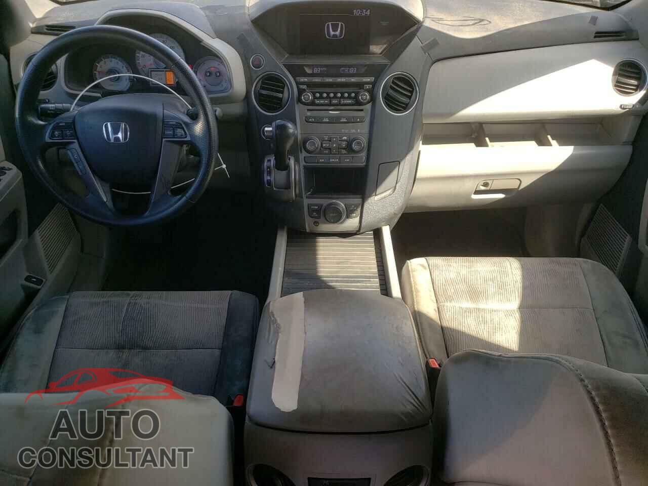 HONDA PILOT 2015 - 5FNYF4H31FB014376