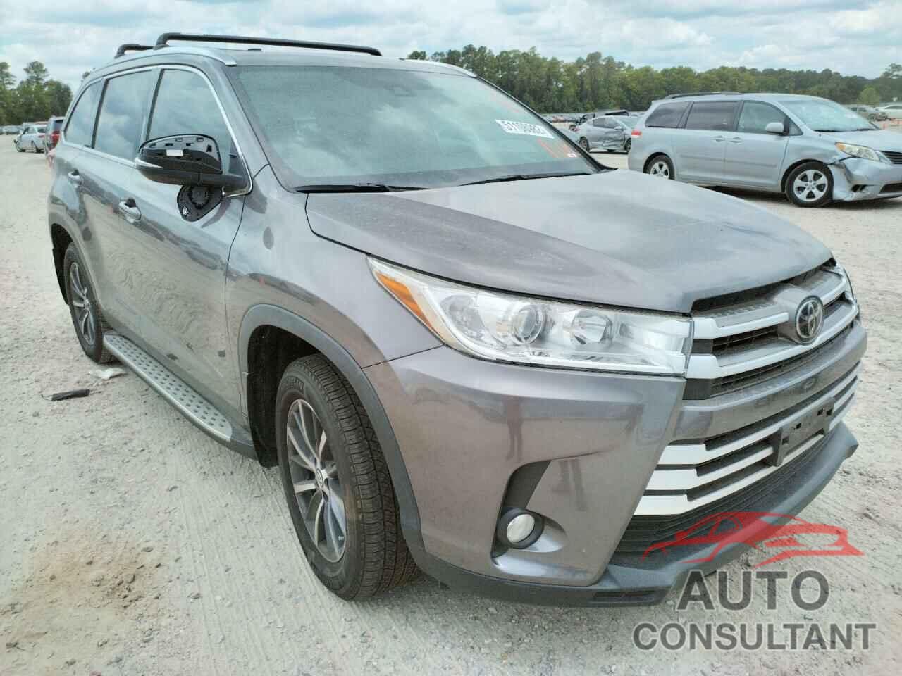 TOYOTA HIGHLANDER 2019 - 5TDKZRFH1KS569858
