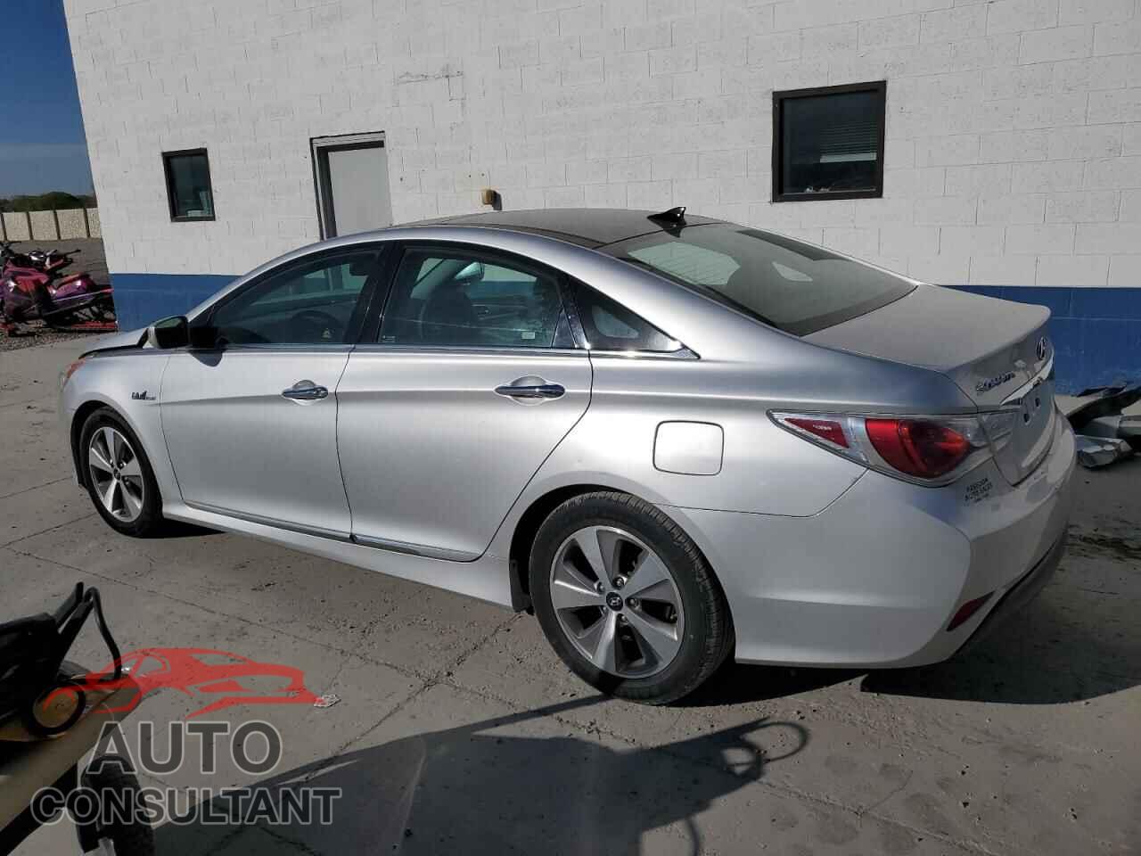 HYUNDAI SONATA 2012 - KMHEC4A40CA046878