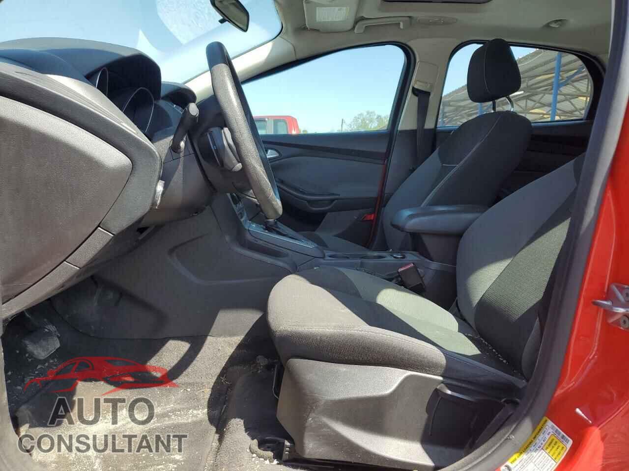 FORD FOCUS 2012 - 1FAHP3K25CL282143