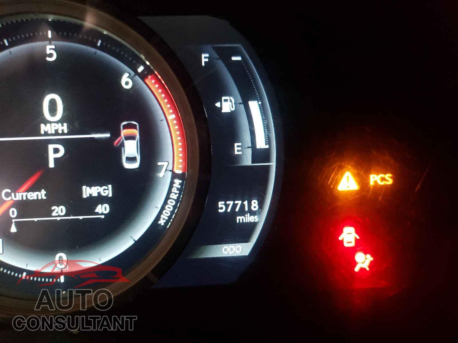 LEXUS IS 2016 - JTHBA1D2XG5033204