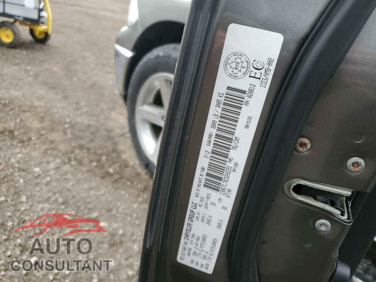 DODGE RAM 1500 2012 - 1C6RD7LT8CS202255