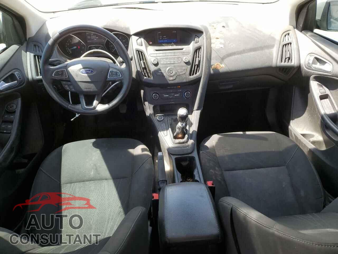 FORD FOCUS 2015 - 1FADP3FE9FL374556
