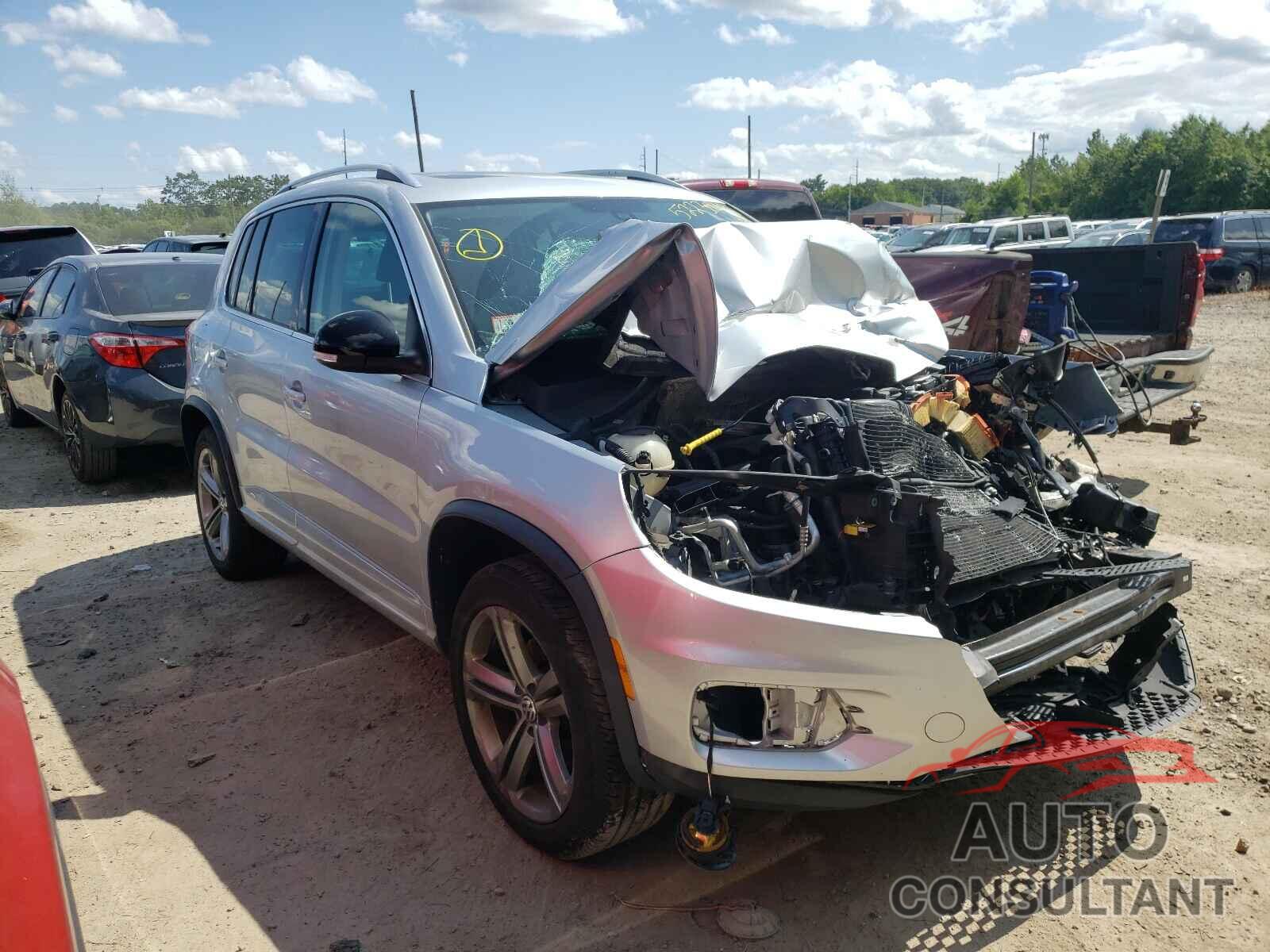 VOLKSWAGEN TIGUAN 2017 - WVGUV7AX0HK009798