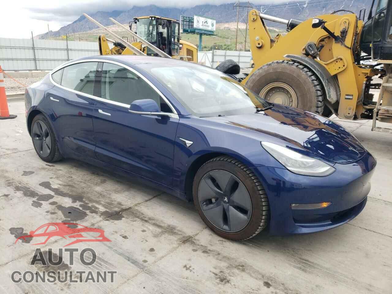TESLA MODEL 3 2018 - 5YJ3E1EB9JF064720