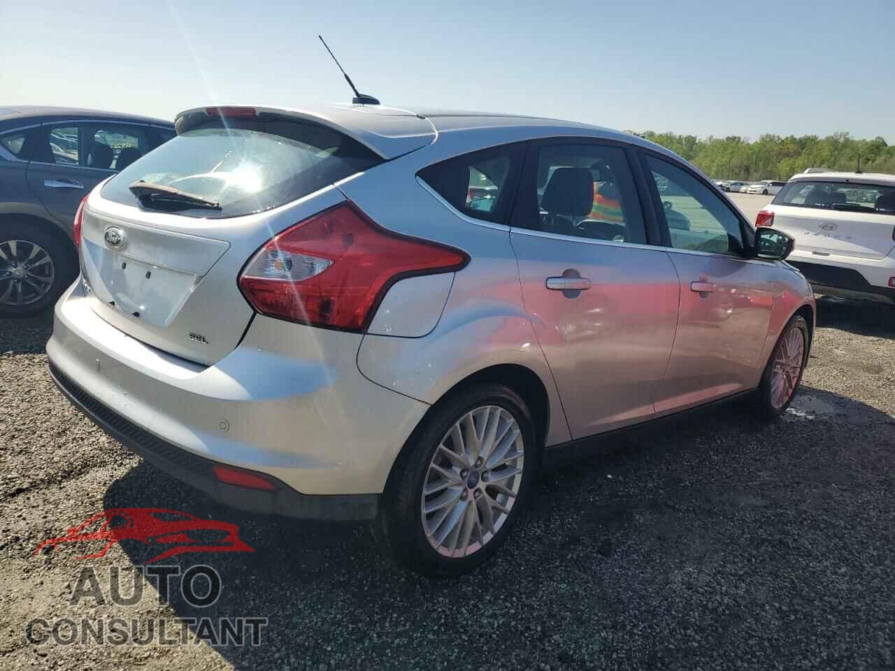 FORD FOCUS 2012 - 1FAHP3M20CL213809
