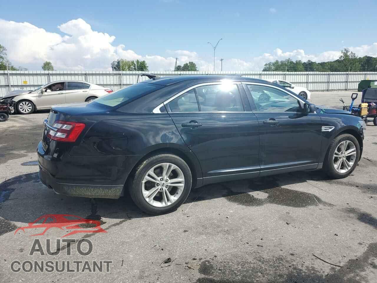 FORD TAURUS 2017 - 1FAHP2D86HG145384