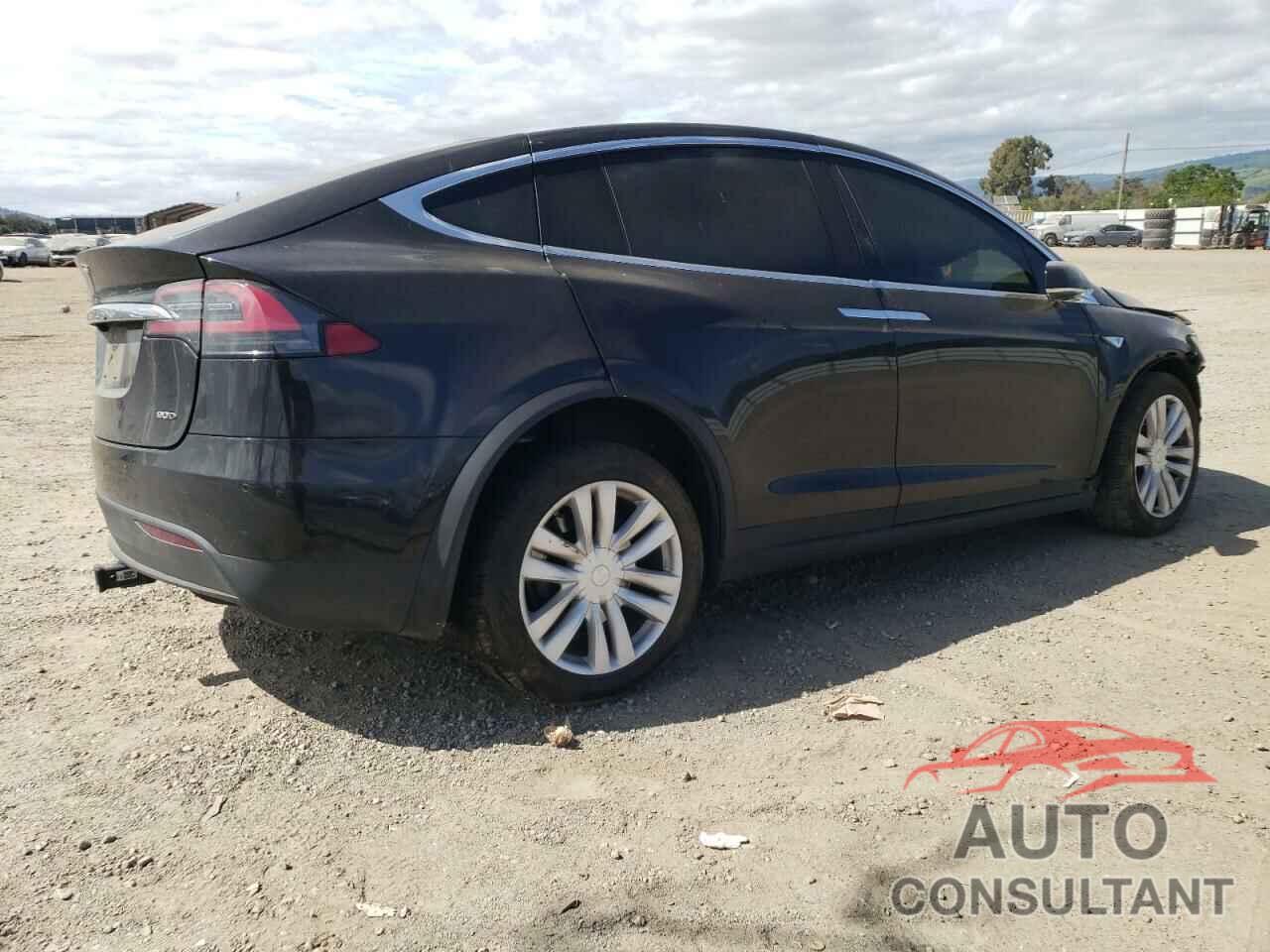 TESLA MODEL X 2016 - 5YJXCAE28GF005111