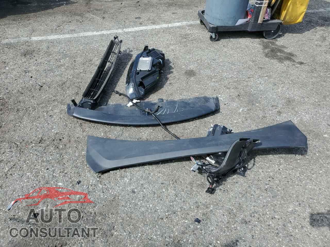 TESLA MODEL X 2020 - 5YJXCDE2XLF305230