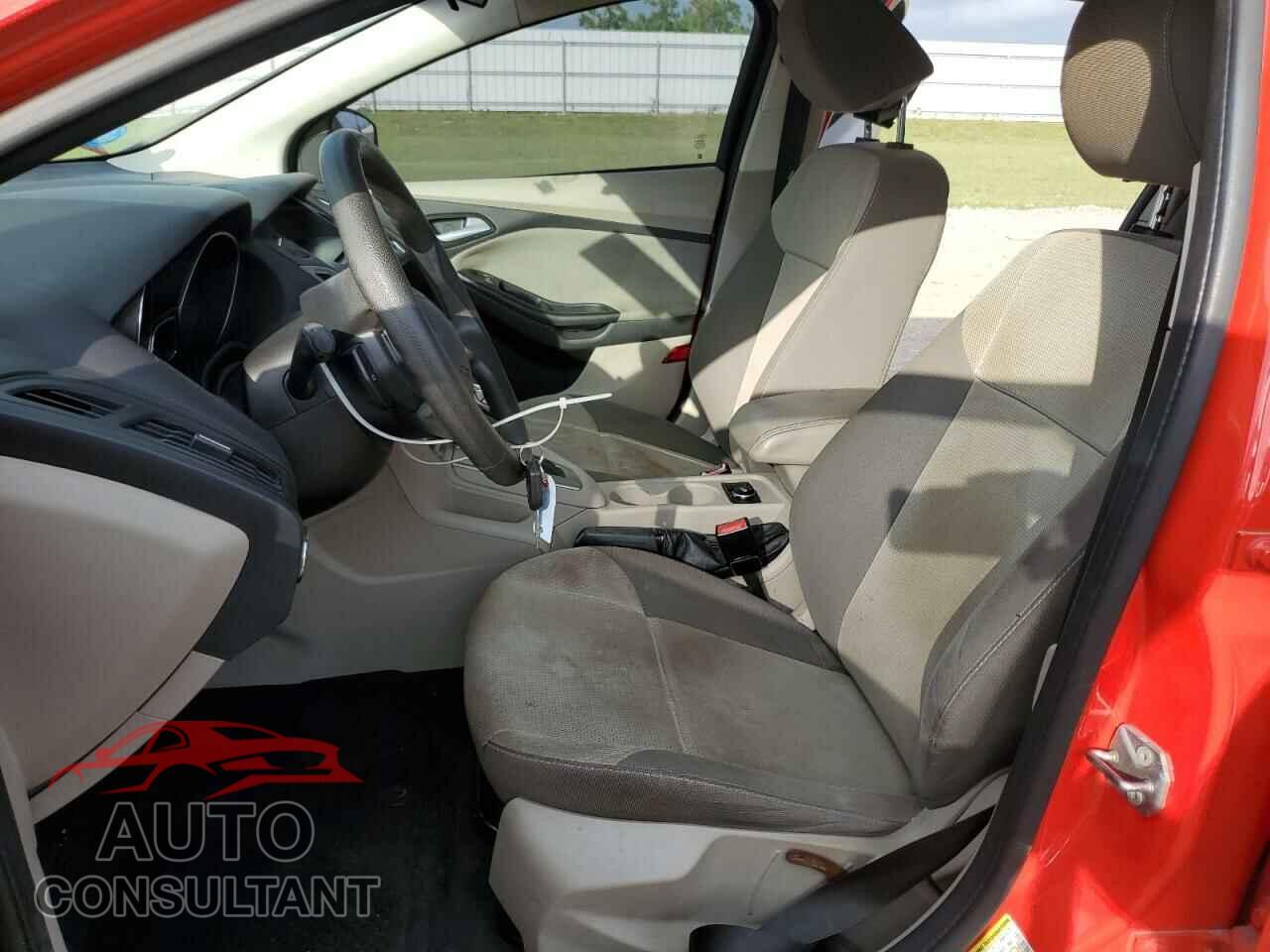 FORD FOCUS 2012 - 1FAHP3F21CL409819