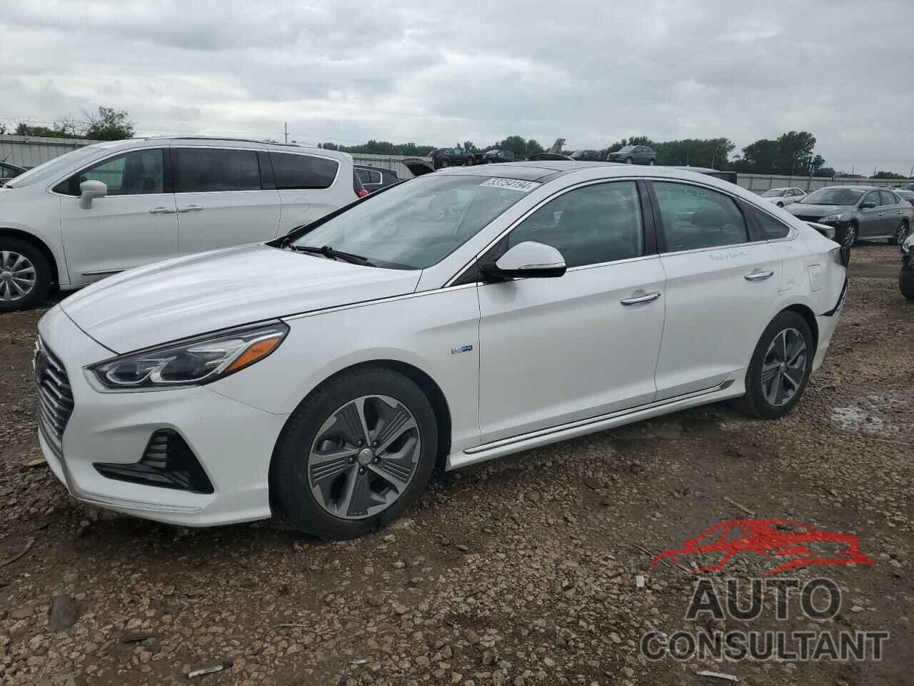 HYUNDAI SONATA 2018 - KMHE34L31JA078496