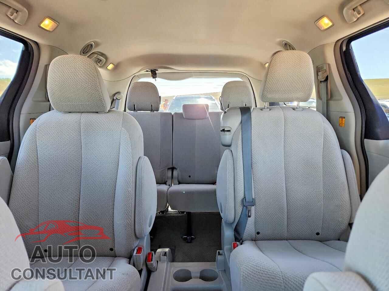 TOYOTA All Models 2013 - 5TDKK3DC8DS285252