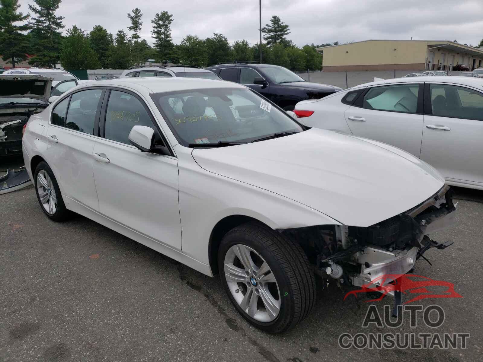 BMW 3 SERIES 2018 - WBA8D9G50JNU68566