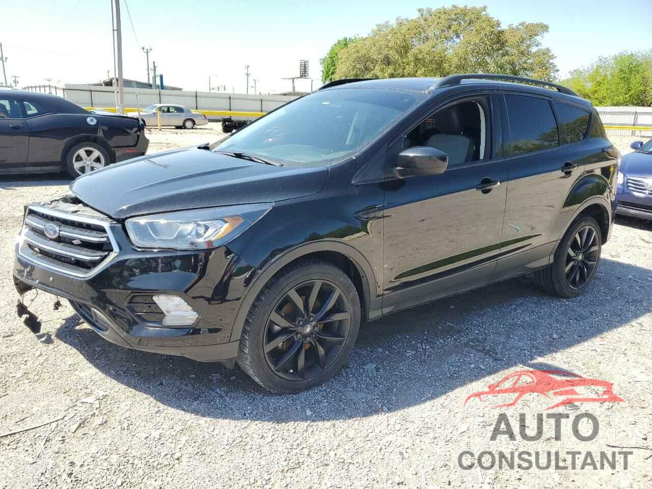 FORD ESCAPE 2018 - 1FMCU0GD5JUA71243