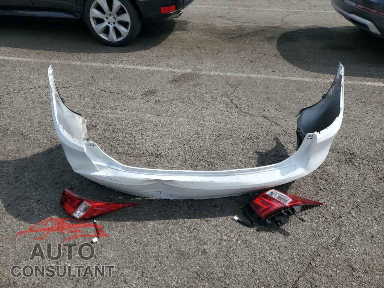 LEXUS IS 2014 - JTHBF1D29E5042216