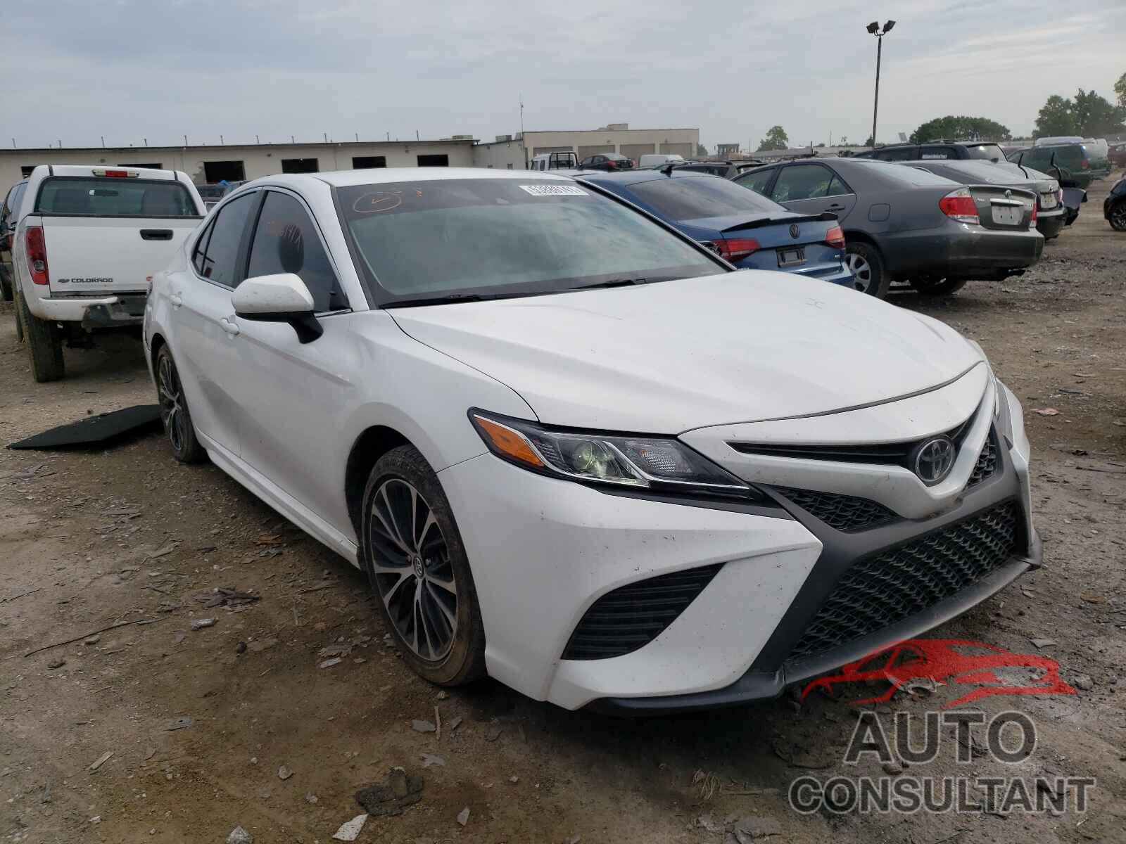TOYOTA CAMRY 2020 - 4T1G11AK6LU345866
