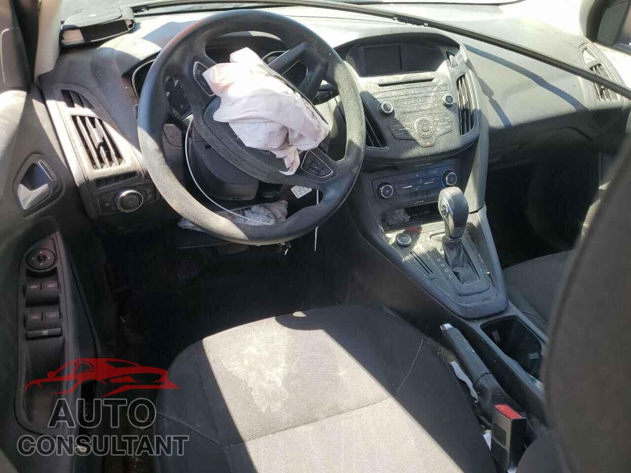 FORD FOCUS 2017 - 1FADP3F21HL235854