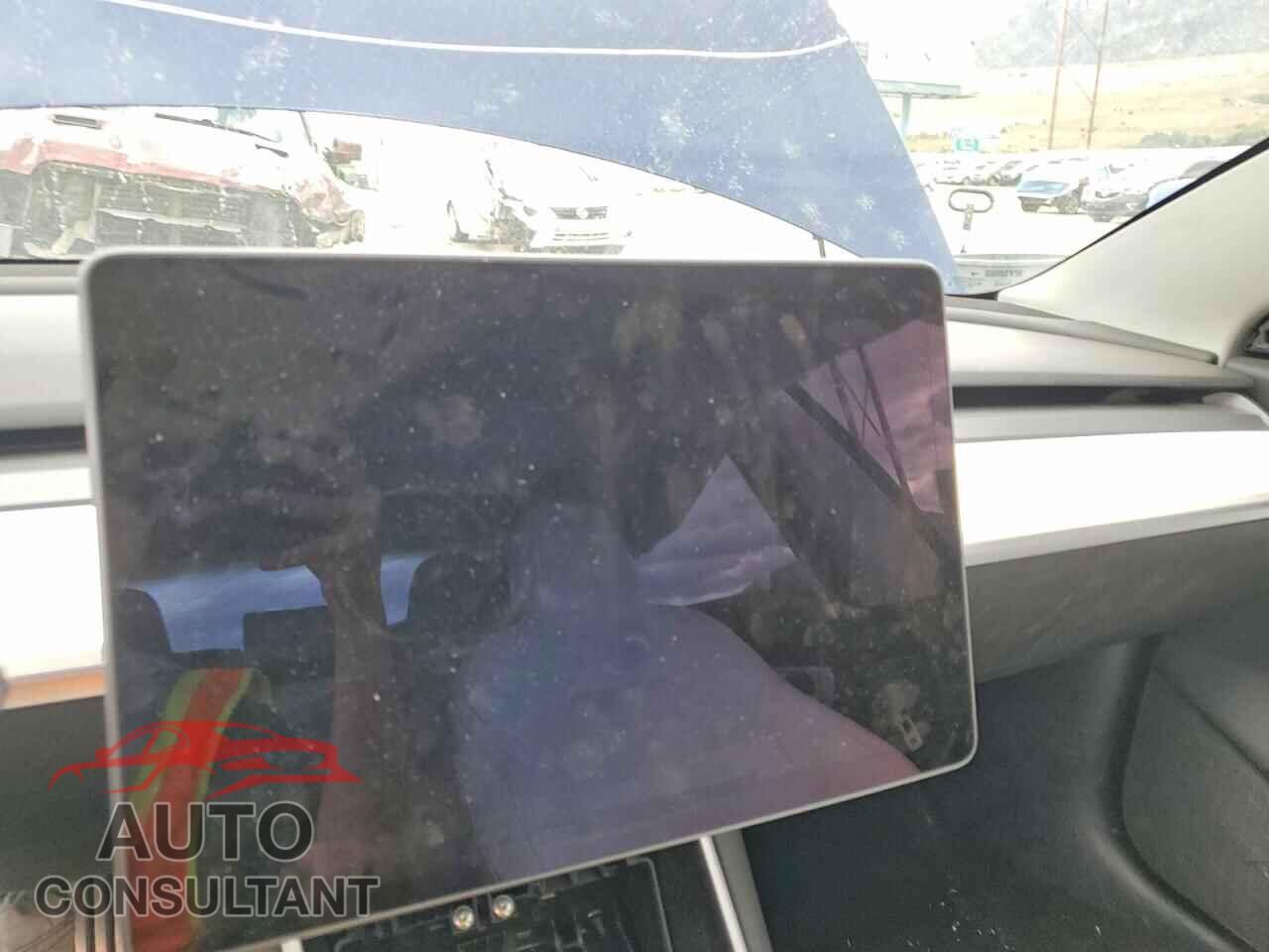 TESLA MODEL 3 2019 - 5YJ3E1EBXKF514702
