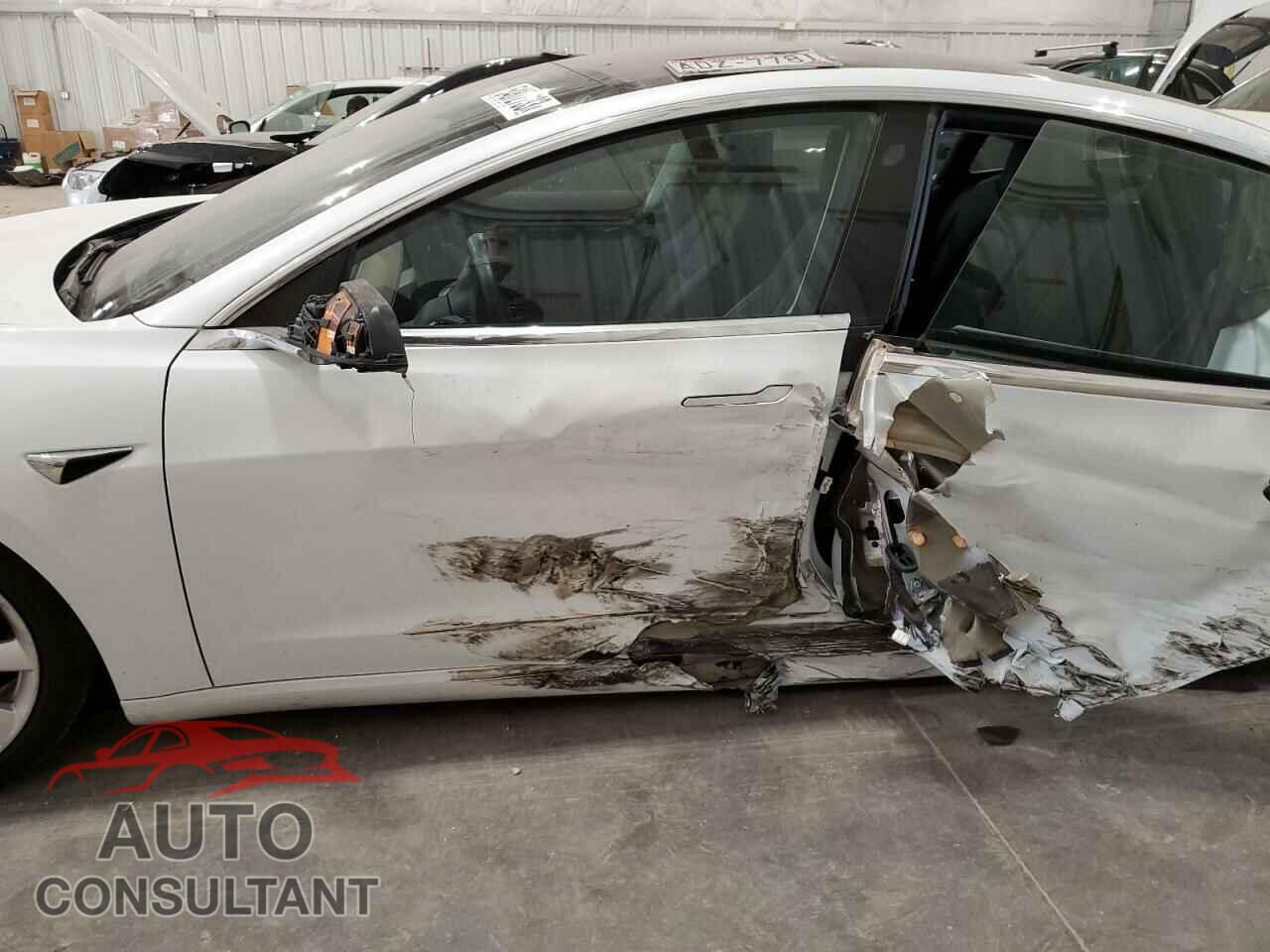 TESLA MODEL 3 2018 - 5YJ3E1EB2JF089085