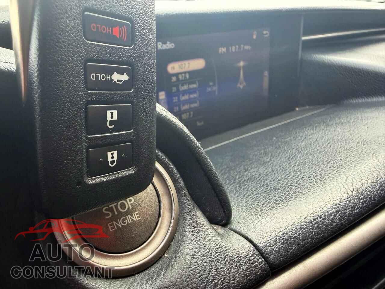LEXUS IS 2016 - JTHBA1D28G5008169