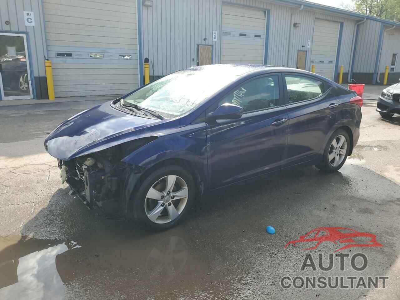 HYUNDAI ELANTRA 2013 - 5NPDH4AE7DH372620