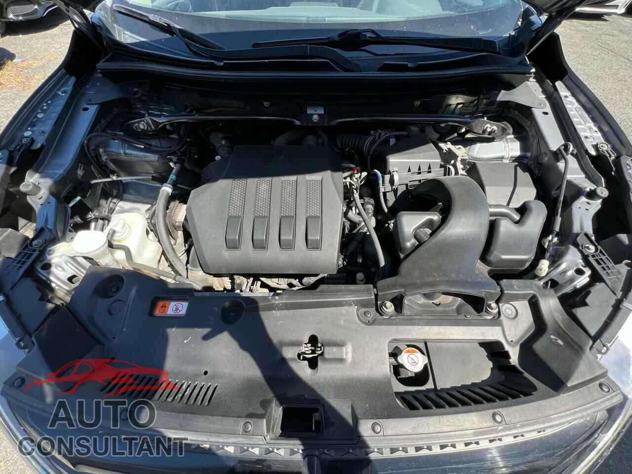 MITSUBISHI ECLIPSE 2018 - JA4AT4AA4JZ048750