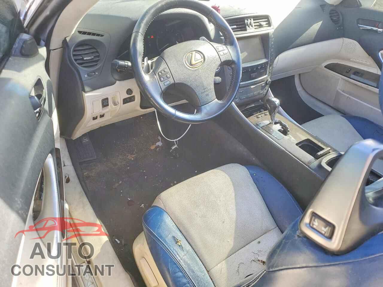 LEXUS IS 2010 - JTHFF2C2XA2510751