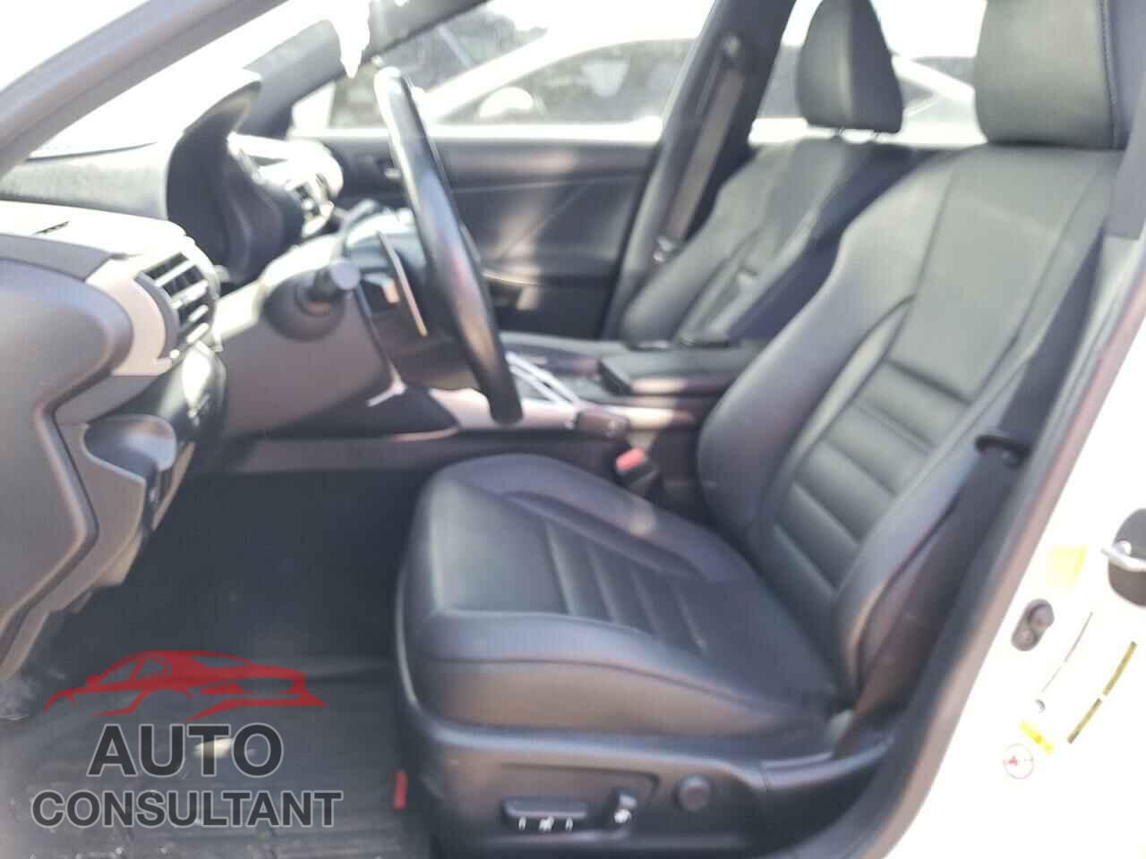 LEXUS IS 2017 - JTHCM1D20H5022225