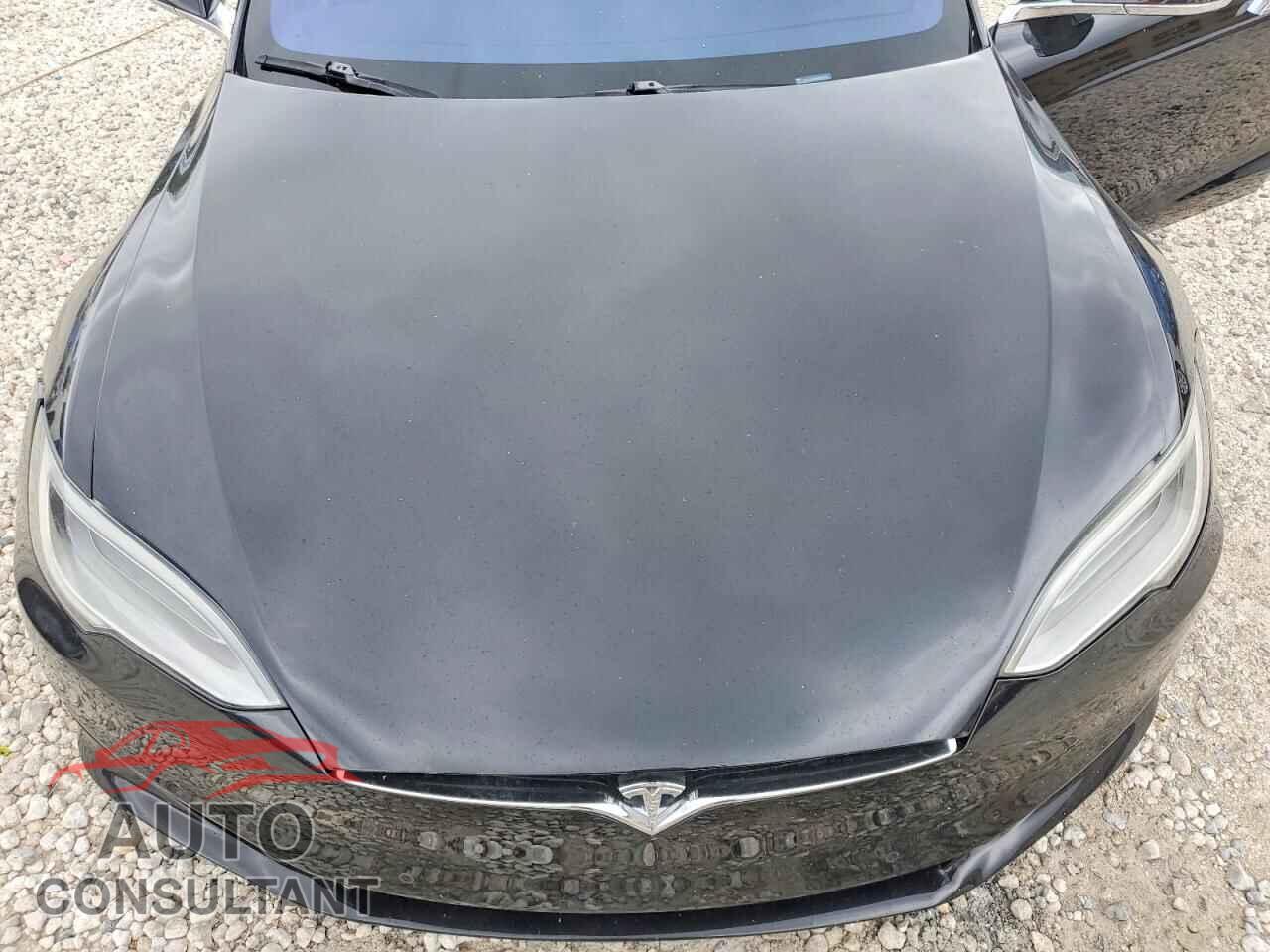TESLA MODEL S 2017 - 5YJSA1E25HF222326