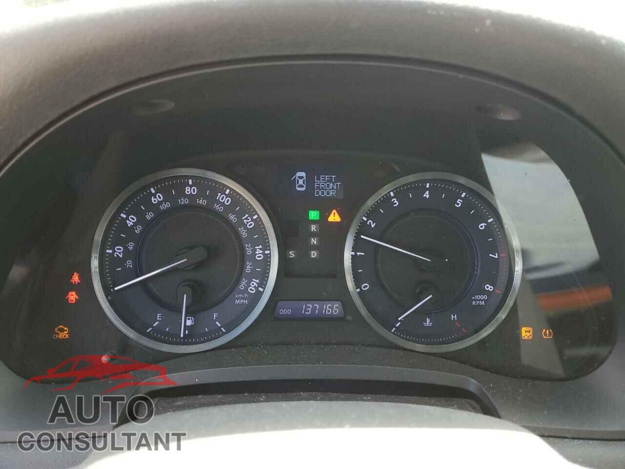 LEXUS IS 2011 - JTHCF5C26B5047513