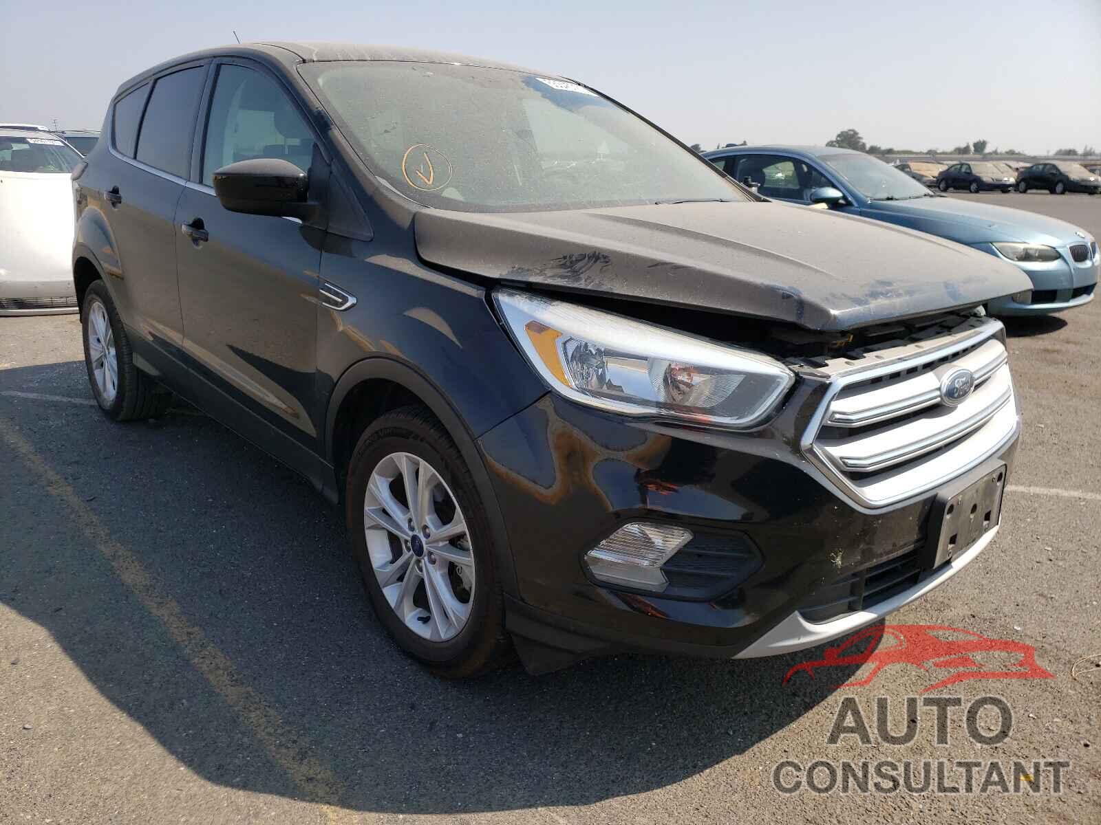FORD ESCAPE 2017 - 1FMCU0G92HUA51571