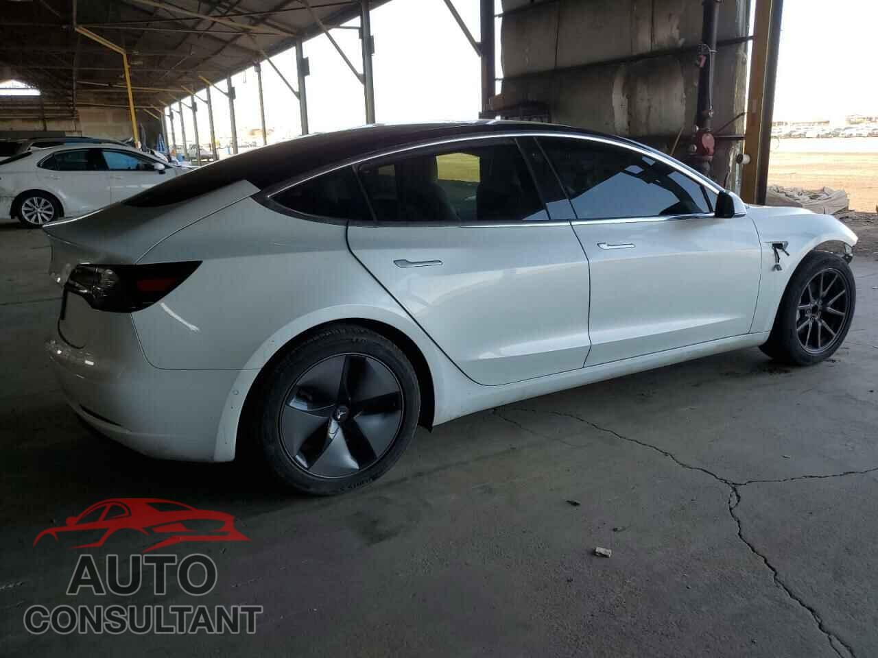 TESLA MODEL 3 2019 - 5YJ3E1EA5KF407631