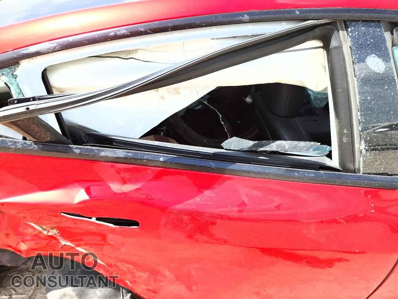 TESLA MODEL 3 2023 - 5YJ3E1EC2PF596215