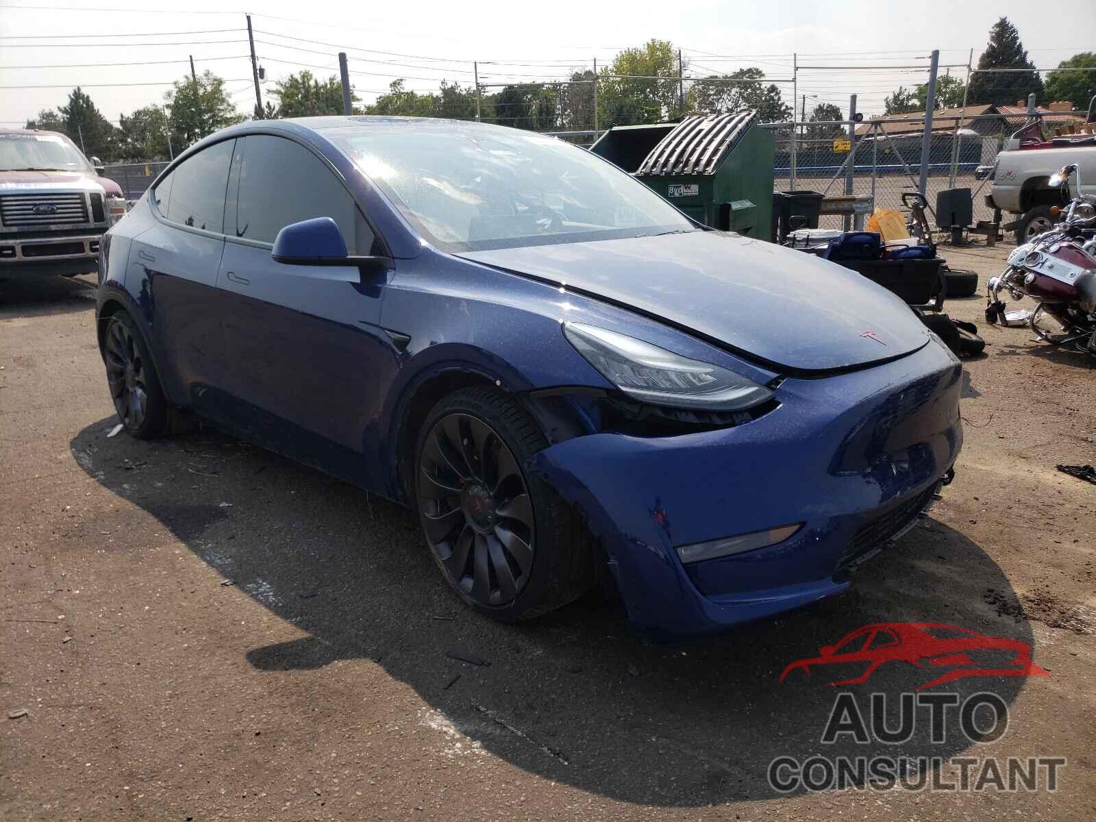 TESLA MODEL Y 2020 - 5YJYGDEF4LF039019