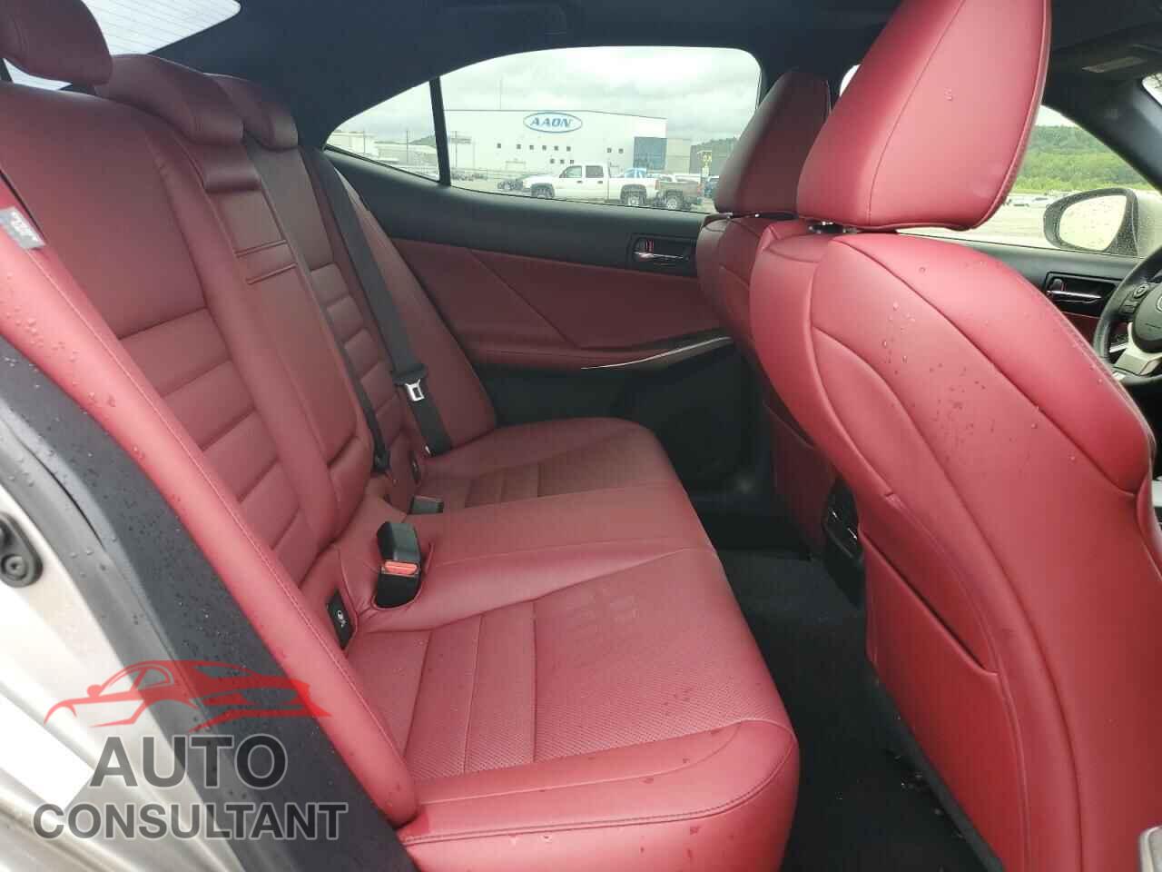 LEXUS IS 2015 - JTHBE1D23F5014657