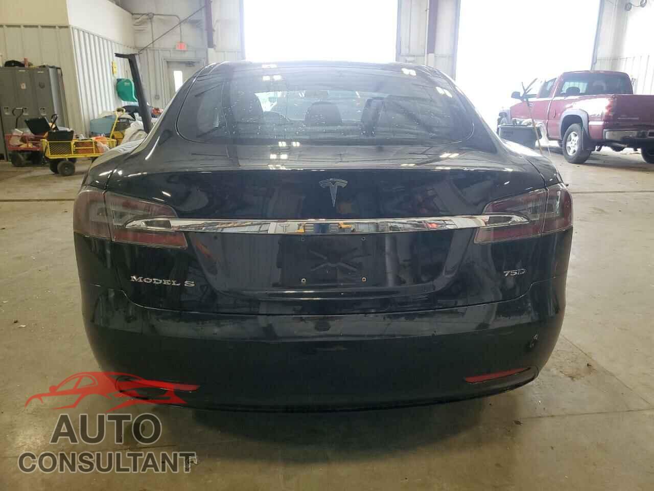 TESLA MODEL S 2017 - 5YJSA1E2XHF229871