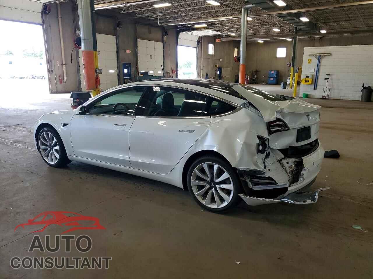 TESLA MODEL 3 2019 - 5YJ3E1EB7KF494313