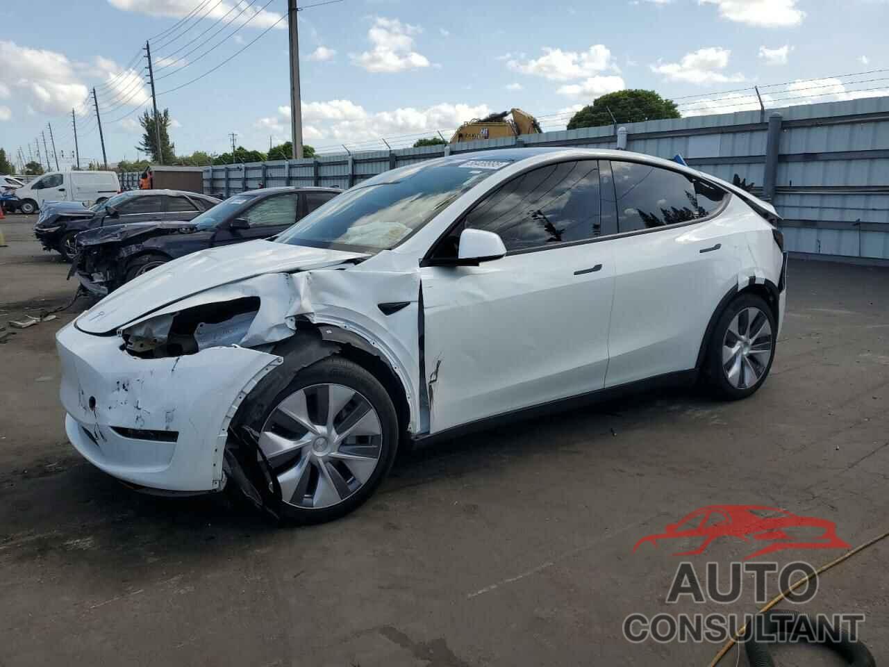 TESLA MODEL Y 2023 - 7SAYGDED2PF946021