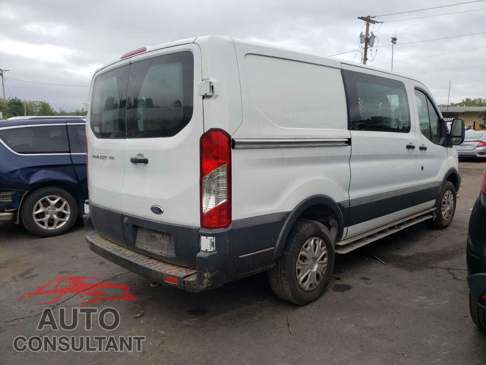 FORD TRANSIT CO 2019 - 1FTYR1YM0KKB52521