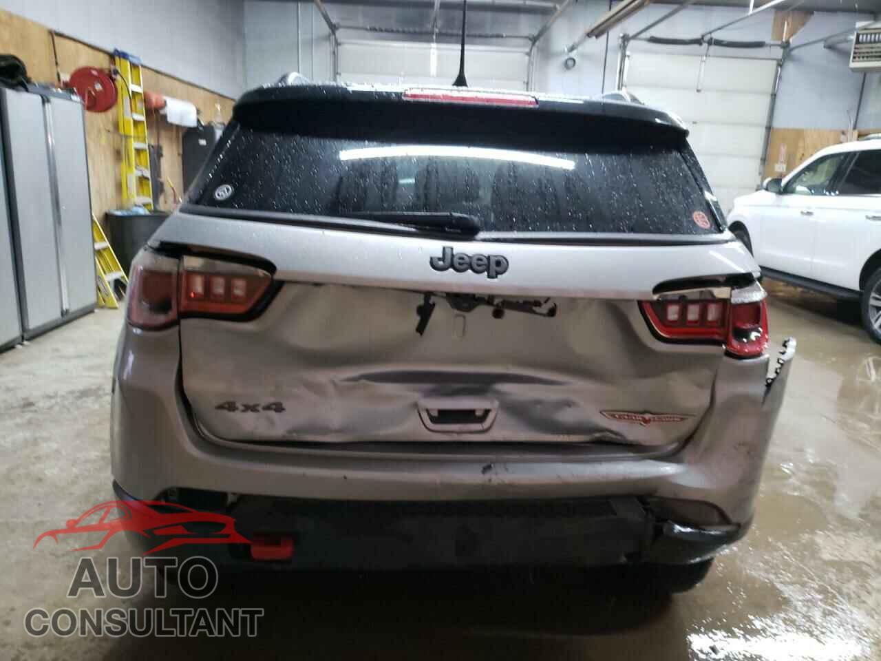 JEEP COMPASS 2020 - 3C4NJDDB4LT112426