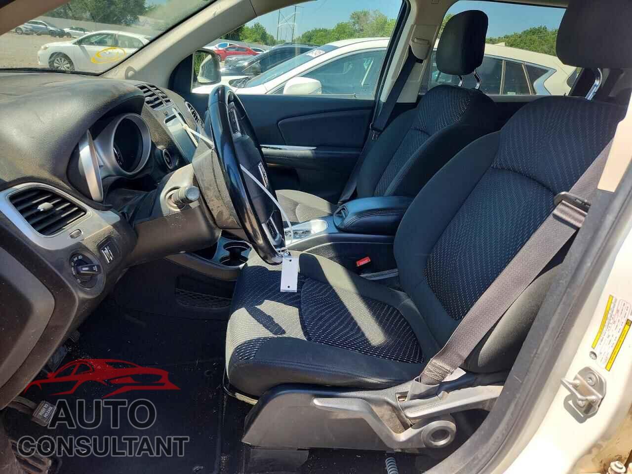 DODGE JOURNEY 2019 - 3C4PDCBB3KT872603