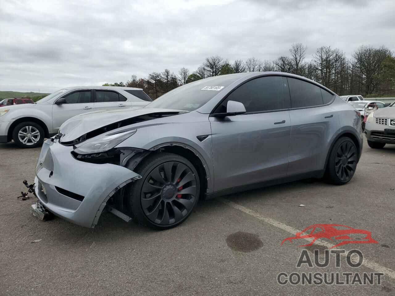 TESLA MODEL Y 2024 - 7SAYGDEF9RA307989