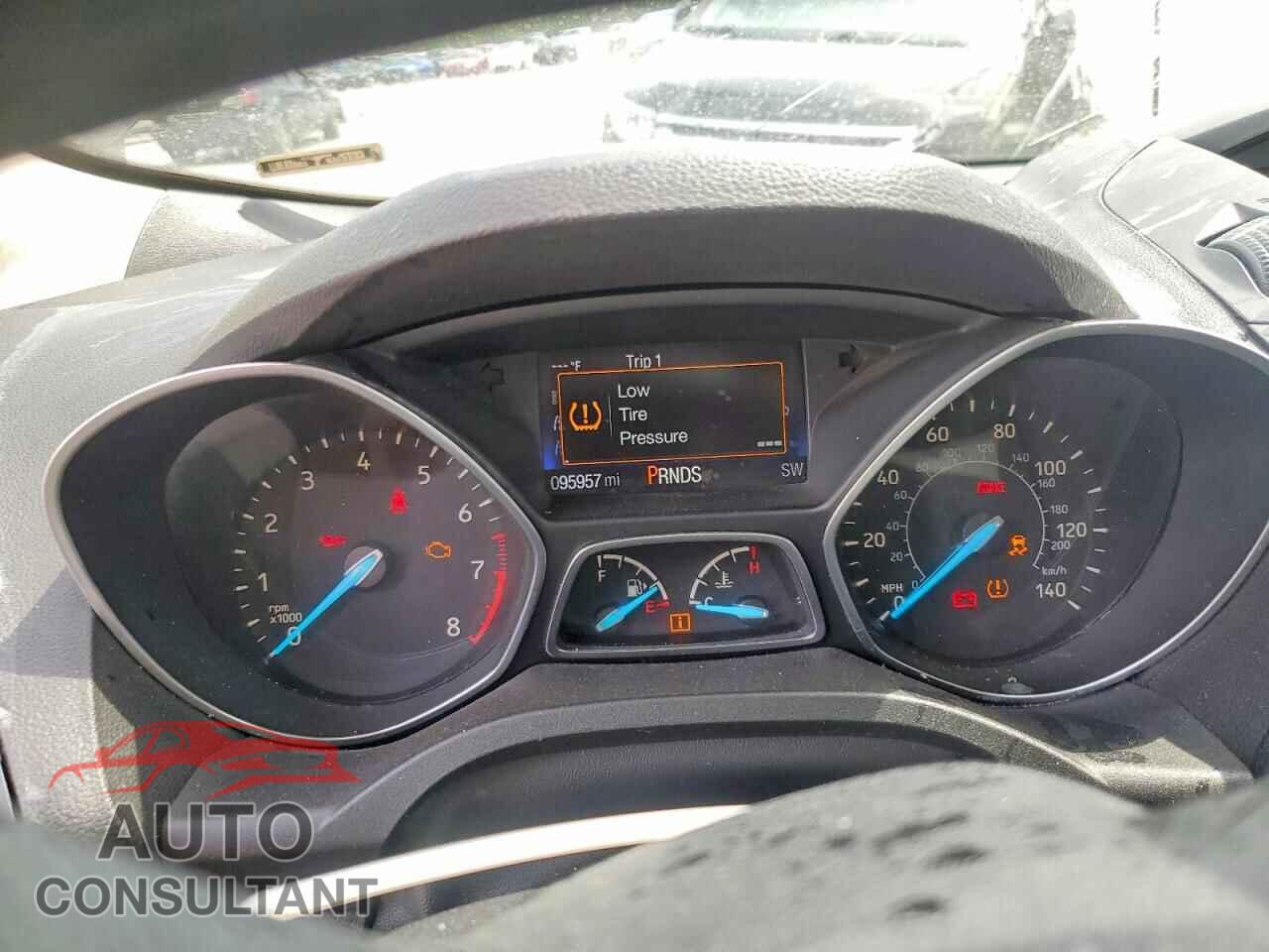 FORD ESCAPE 2017 - 1FMCU0F70HUE71541